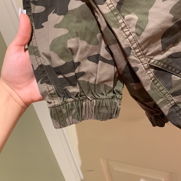 camo cargo pants - Picture 2 of 3